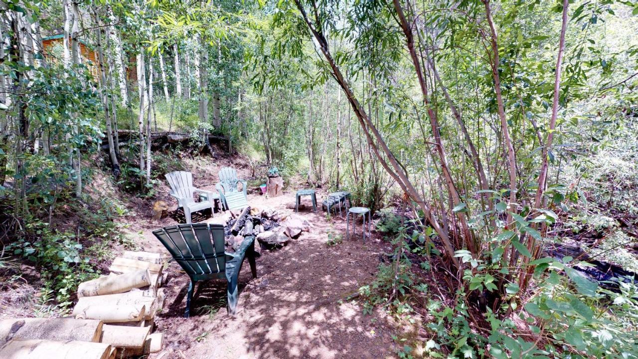 Cabin By The Creek With High Speed Wifi Red River Dış mekan fotoğraf