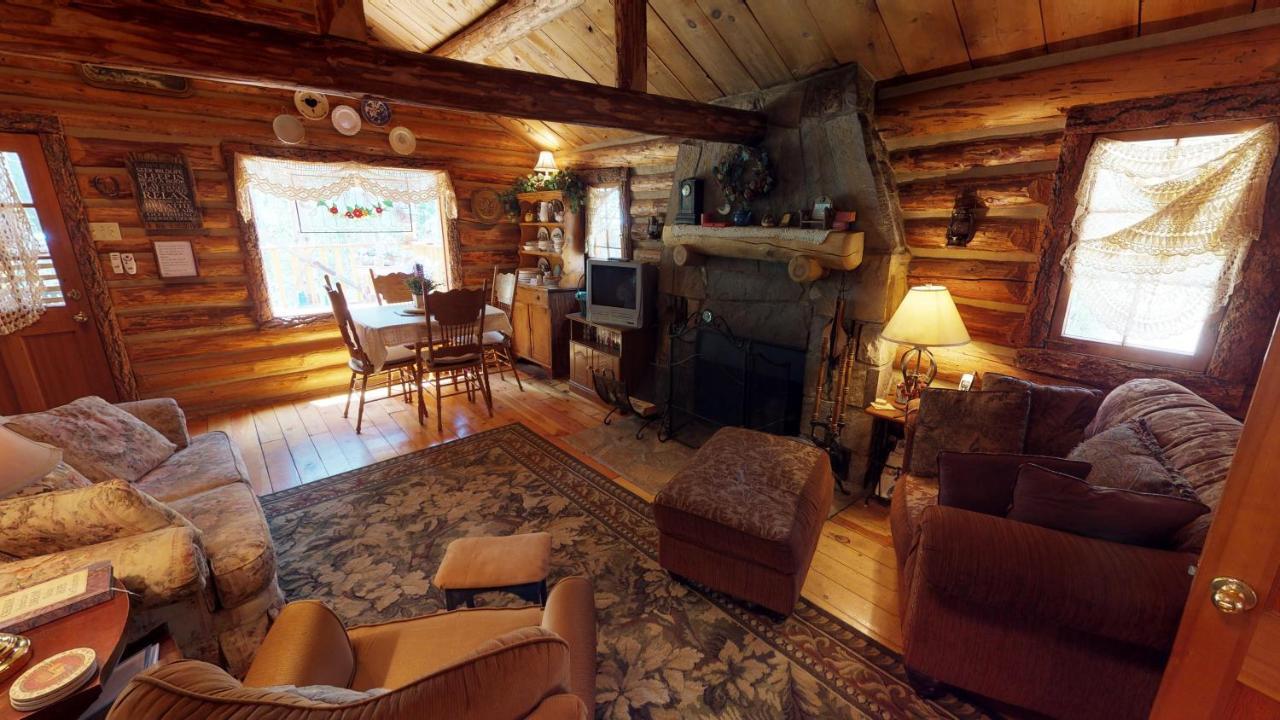 Cabin By The Creek With High Speed Wifi Red River Dış mekan fotoğraf